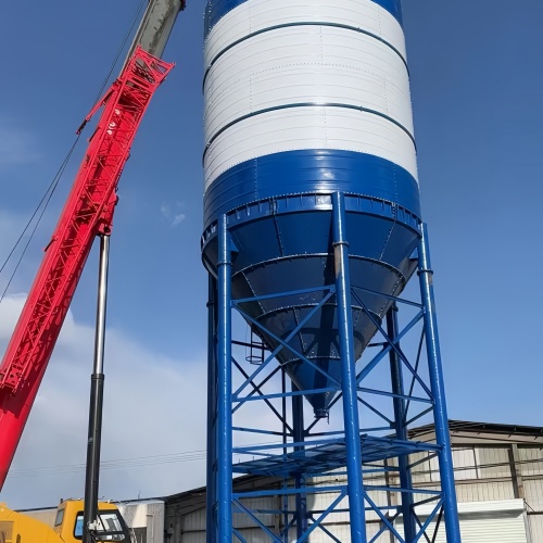Flaky cement silo