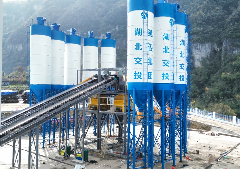 How to Select Equipment for Large-Scale Projects?  A Practical Case Analysis of HZS120 Batching Plant